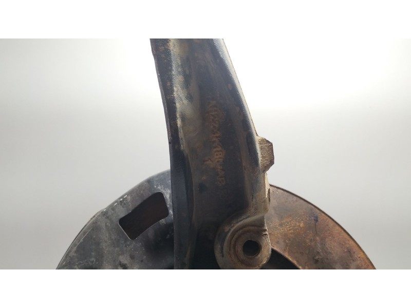 Recambio de mangueta delantera derecha para land rover discovery iv (l319) 3.0 sdv6 4x4 referencia OEM IAM LR056468  