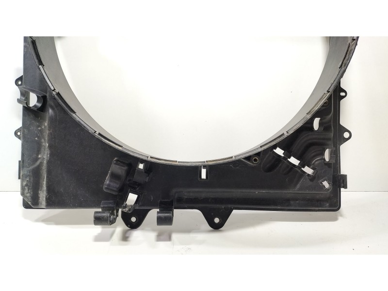 Recambio de envolvente electroventilador para land rover discovery iv (l319) 3.0 sdv6 4x4 referencia OEM IAM AH328K619AC  