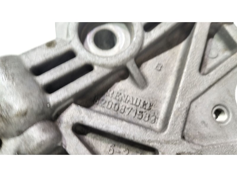 Recambio de soporte motor para renault scenic ii 1.5 dci diesel referencia OEM IAM 8200871583  