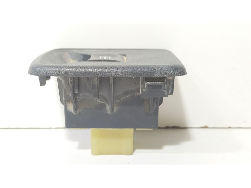 Recambio de mando elevalunas delantero derecho para renault kangoo / grand kangoo ii (kw0/1_) 1.5 dci 70 (kw0v, kw0a) referencia