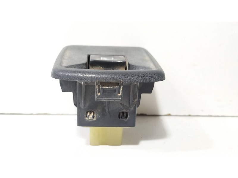 Recambio de mando elevalunas delantero derecho para renault kangoo / grand kangoo ii (kw0/1_) 1.5 dci 70 (kw0v, kw0a) referencia