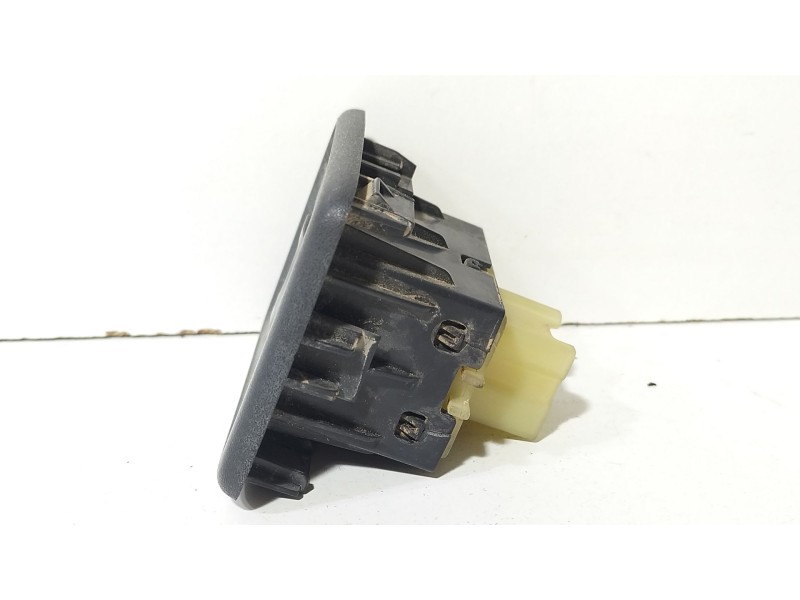 Recambio de mando elevalunas delantero derecho para renault kangoo / grand kangoo ii (kw0/1_) 1.5 dci 70 (kw0v, kw0a) referencia