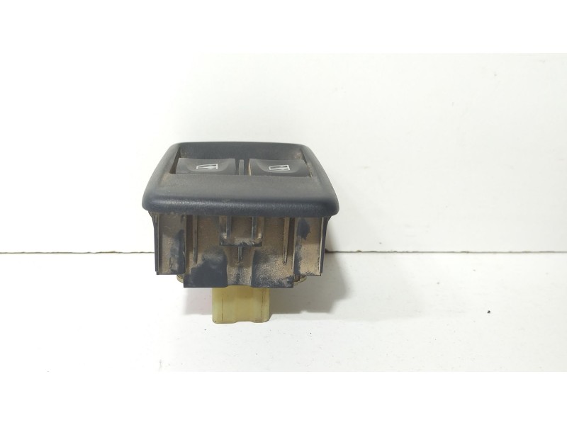 Recambio de mando elevalunas delantero izquierdo para renault kangoo / grand kangoo ii (kw0/1_) 1.5 dci 70 (kw0v, kw0a) referenc