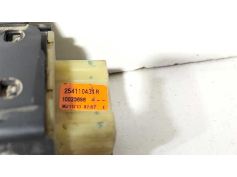 Recambio de mando elevalunas delantero izquierdo para renault kangoo / grand kangoo ii (kw0/1_) 1.5 dci 70 (kw0v, kw0a) referenc