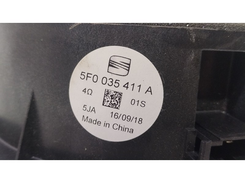 Recambio de altavoz para seat leon st (5f8) 1.0 tsi referencia OEM IAM 5F0035411A  