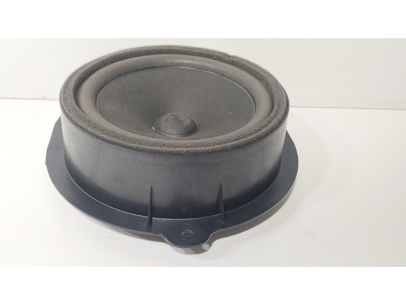 Recambio de altavoz para seat leon st (5f8) 1.0 tsi referencia OEM IAM 5F0035411A  