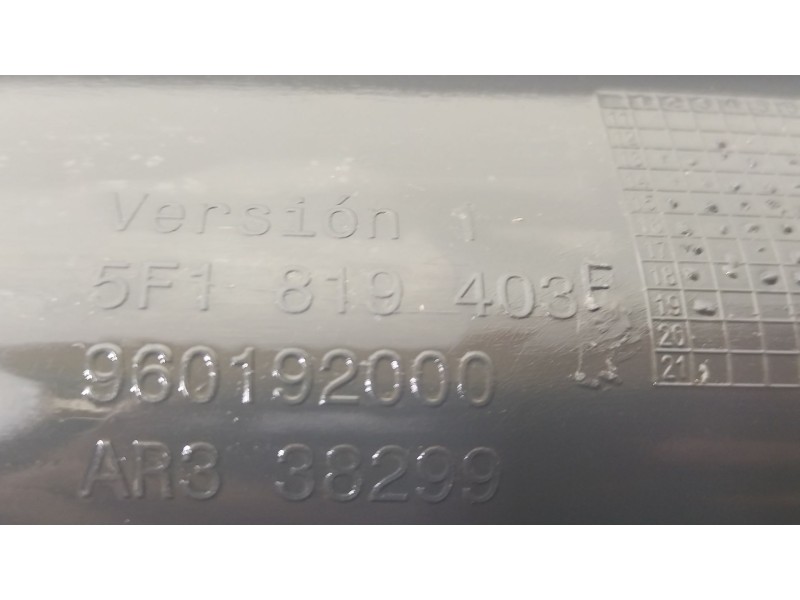 Recambio de torpedo para seat leon st (5f8) 1.0 tsi referencia OEM IAM 5F1819403F  