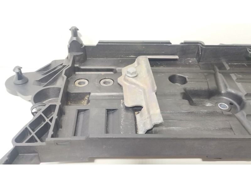 Recambio de soporte bateria para seat leon st (5f8) 1.0 tsi referencia OEM IAM 5Q0915331K  