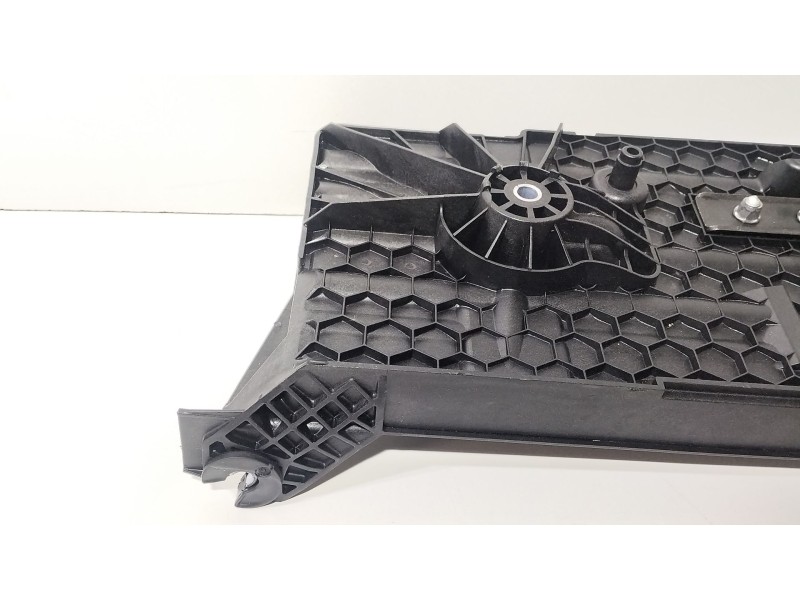 Recambio de soporte bateria para seat leon st (5f8) 1.0 tsi referencia OEM IAM 5Q0915331K  