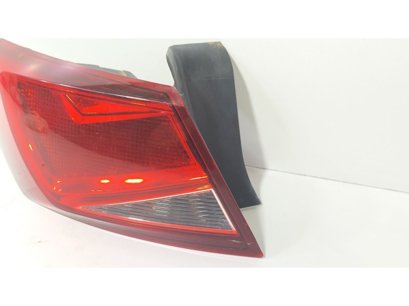 Recambio de piloto trasero izquierdo para seat leon st (5f8) 1.0 tsi referencia OEM IAM 5F0945095D  