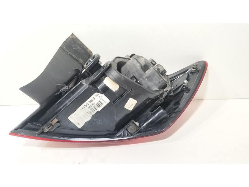 Recambio de piloto trasero izquierdo para seat leon st (5f8) 1.0 tsi referencia OEM IAM 5F0945095D  