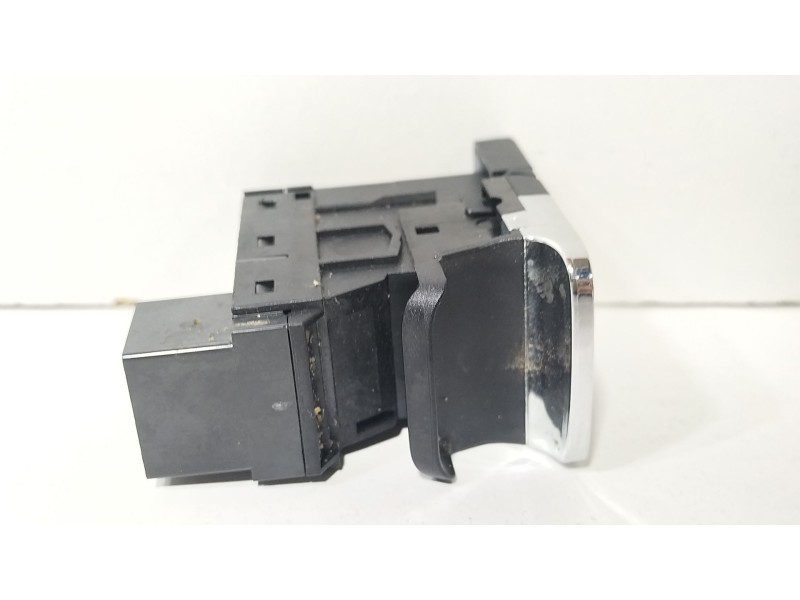 Recambio de freno de mano electrico para seat leon st (5f8) 1.0 tsi referencia OEM IAM 575927225  