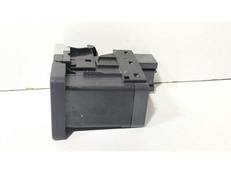 Recambio de freno de mano electrico para seat leon st (5f8) 1.0 tsi referencia OEM IAM 575927225  