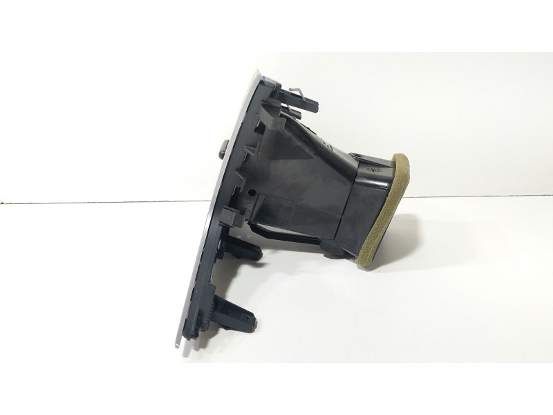 Recambio de rejilla aireadora para seat leon st (5f8) 1.0 tsi referencia OEM IAM 5F1820901D  