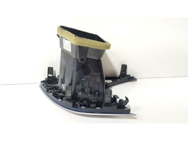 Recambio de rejilla aireadora para seat leon st (5f8) 1.0 tsi referencia OEM IAM 5F1820901D  