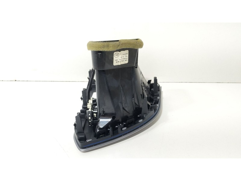 Recambio de rejilla aireadora para seat leon st (5f8) 1.0 tsi referencia OEM IAM 5F1820901D  