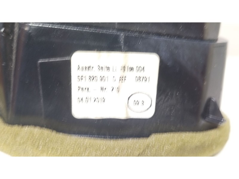 Recambio de rejilla aireadora para seat leon st (5f8) 1.0 tsi referencia OEM IAM 5F1820901D  
