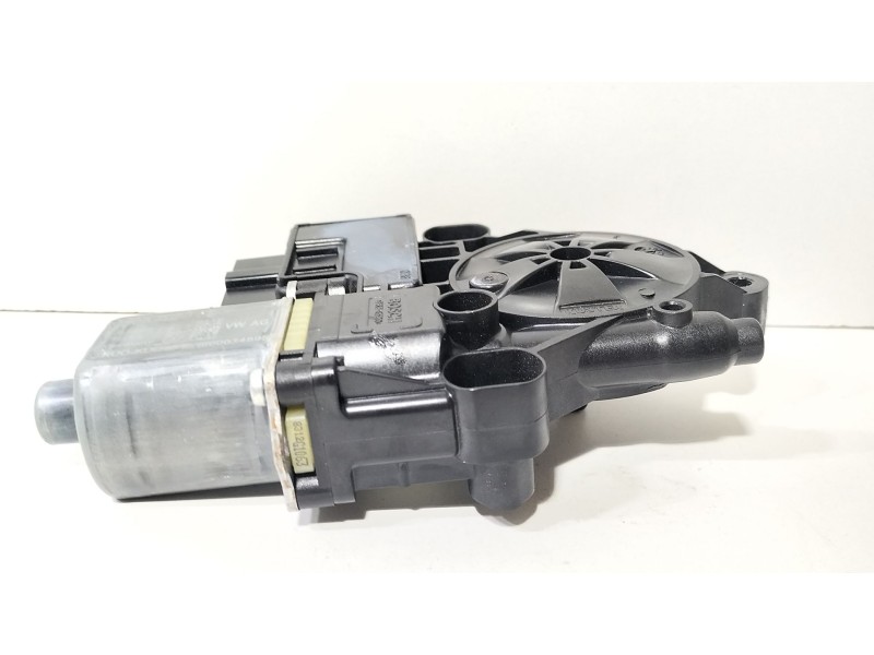 Recambio de motor elevalunas trasero derecho para seat leon st (5f8) 1.0 tsi referencia OEM IAM 5Q0959812E  