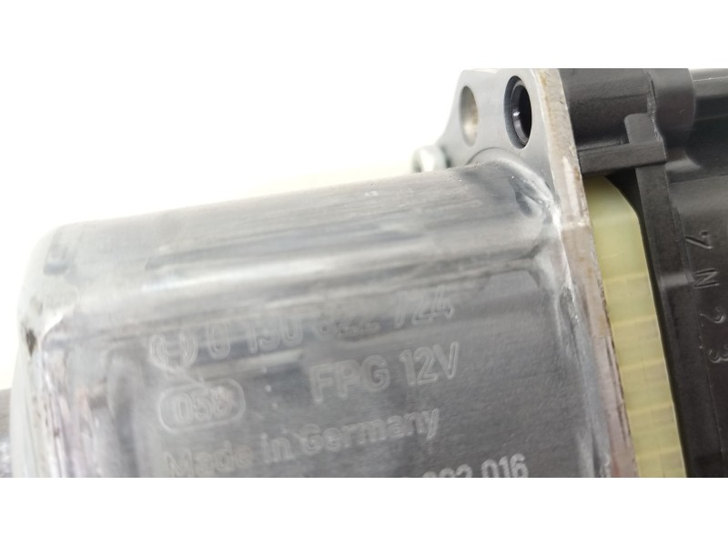 Recambio de motor elevalunas trasero derecho para seat leon st (5f8) 1.0 tsi referencia OEM IAM 5Q0959812E  