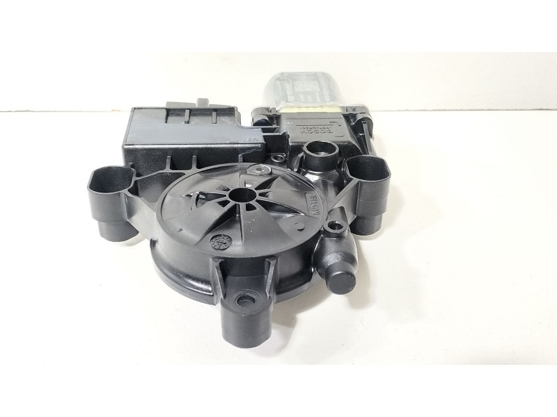 Recambio de motor elevalunas trasero izquierdo para seat leon st (5f8) 1.0 tsi referencia OEM IAM 5Q0959811E  