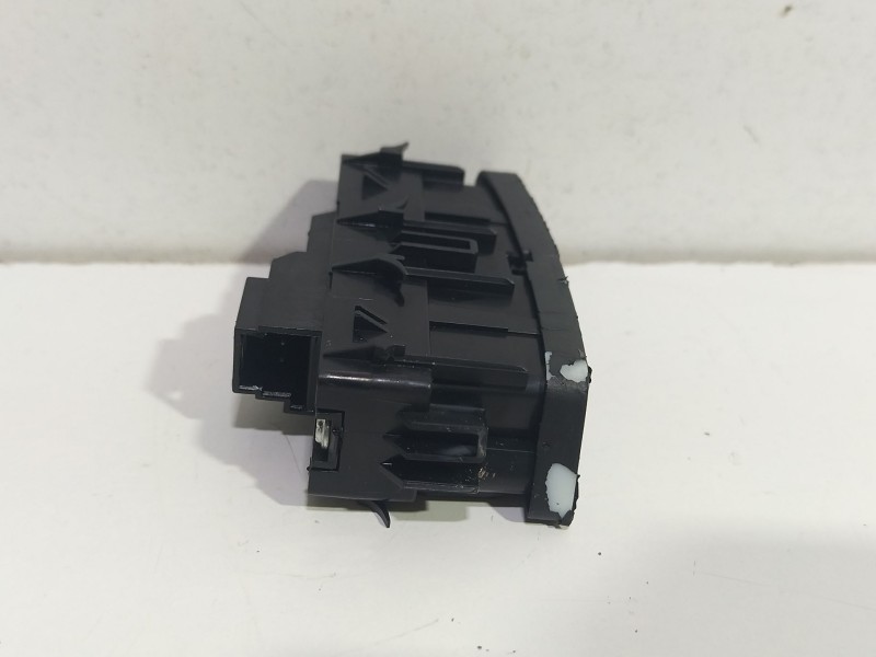 Recambio de interruptor para mercedes-benz clase b sports tourer (w246, w242) b 180 cdi (246.200) referencia OEM IAM A2049058402