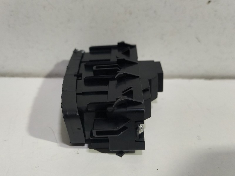 Recambio de interruptor para mercedes-benz clase b sports tourer (w246, w242) b 180 cdi (246.200) referencia OEM IAM A2049058402