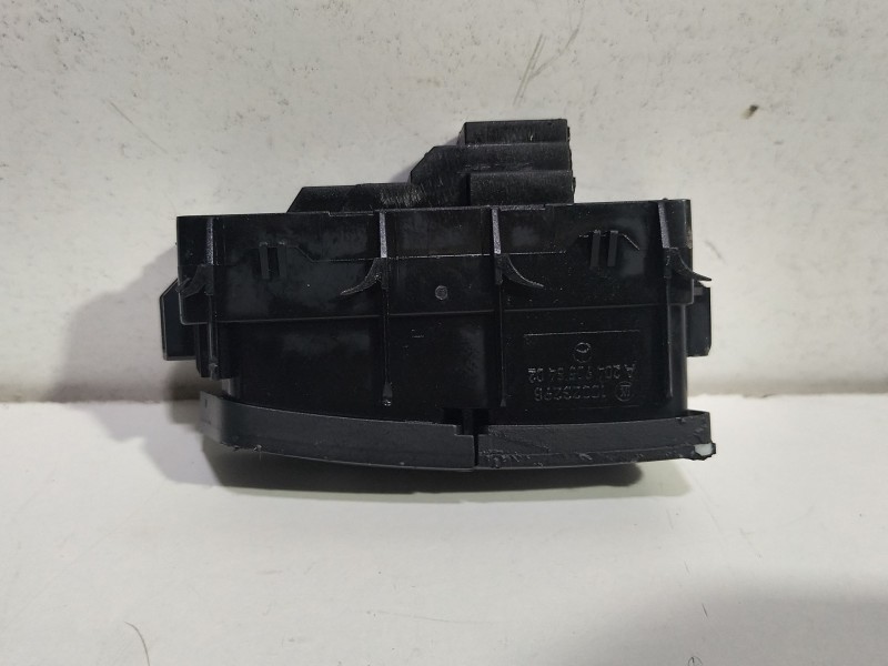 Recambio de interruptor para mercedes-benz clase b sports tourer (w246, w242) b 180 cdi (246.200) referencia OEM IAM A2049058402