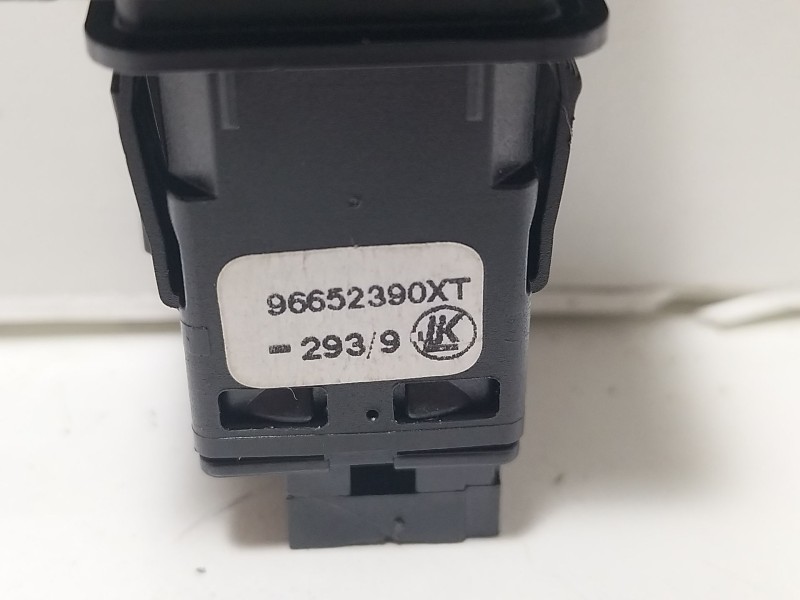 Recambio de interruptor para peugeot 3008 i monospace (0u_) 1.6 hdi 115 / bluehdi 115 referencia OEM IAM 96652390XT  