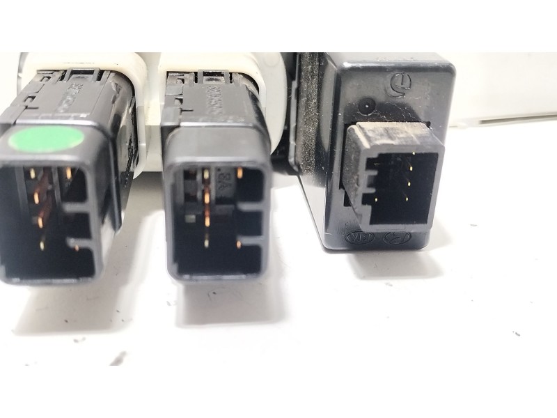 Recambio de interruptor para kia sportage ii (je_, km_) 2.0 crdi 4wd referencia OEM IAM 202002962  
