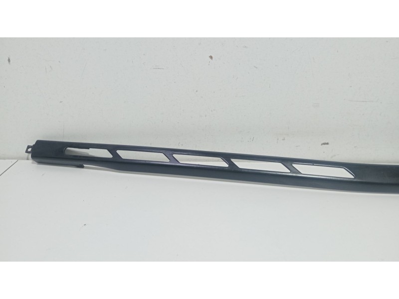 Recambio de brazo limpia delantero derecho para audi a3 (8p1) 1.6 tdi referencia OEM IAM 8P1955408A  