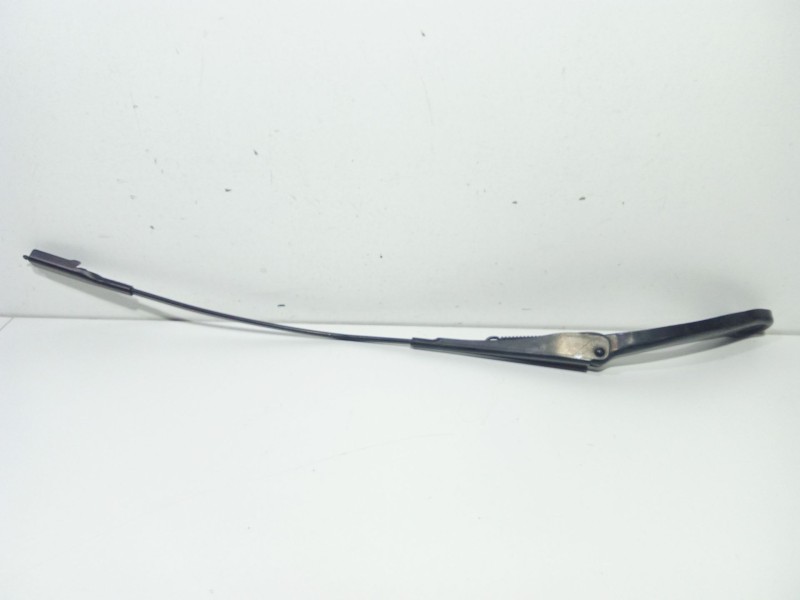 Recambio de brazo limpia delantero derecho para bmw 3 (f30, f80) 318 d referencia OEM IAM 000026577B  