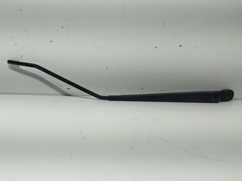 Recambio de brazo limpia delantero derecho para peugeot 306 (7b, n3, n5) 1.9 sld referencia OEM IAM 4213 Bosch  