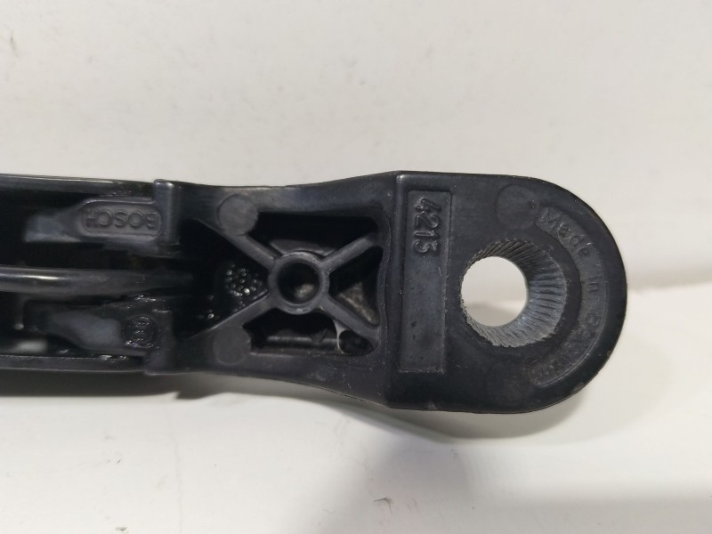Recambio de brazo limpia delantero derecho para peugeot 306 (7b, n3, n5) 1.9 sld referencia OEM IAM 4213 Bosch  