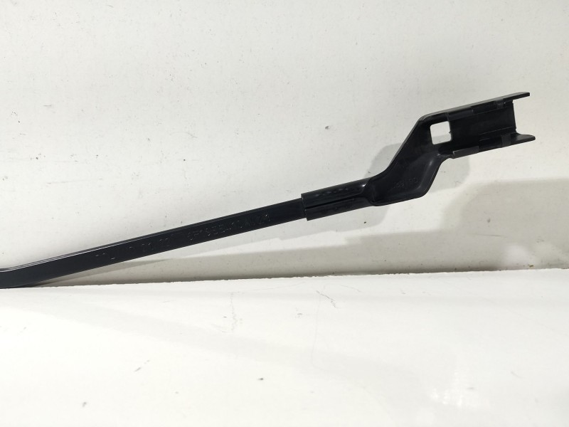 Recambio de brazo limpia delantero derecho para seat ibiza v (kj1, kjg) 1.0 mpi referencia OEM IAM 6F1955410AVZ1  