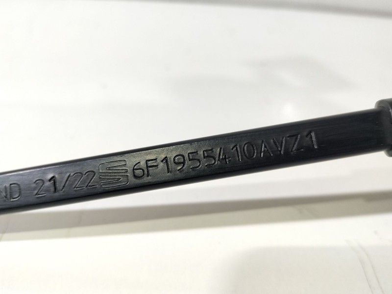Recambio de brazo limpia delantero derecho para seat ibiza v (kj1, kjg) 1.0 mpi referencia OEM IAM 6F1955410AVZ1  