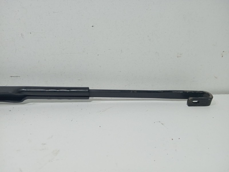 Recambio de brazo limpia delantero derecho para land rover discovery iv (l319) 3.0 sdv6 4x4 referencia OEM IAM LR038120  