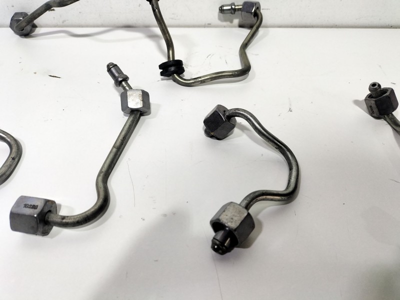 Recambio de tubo inyeccion para bmw serie 1 berlina (e81/e87) 2.0 turbodiesel cat referencia OEM IAM SERIE 1 BERLINA (E81/E87) 2