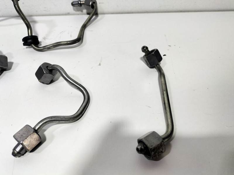 Recambio de tubo inyeccion para bmw serie 1 berlina (e81/e87) 2.0 turbodiesel cat referencia OEM IAM SERIE 1 BERLINA (E81/E87) 2