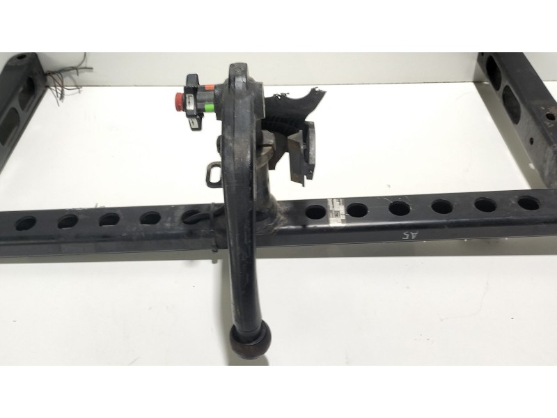 Recambio de enganche remolque para audi a5 (8t3) 2.0 tdi referencia OEM IAM 8K0002W  