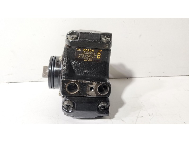 Recambio de bomba inyeccion para mercedes-benz clase m (w163) ml 270 cdi (163.113) referencia OEM IAM A6120700001  