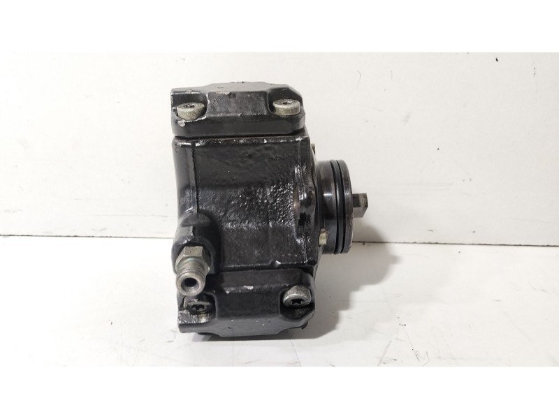 Recambio de bomba inyeccion para mercedes-benz clase m (w163) ml 270 cdi (163.113) referencia OEM IAM A6120700001  