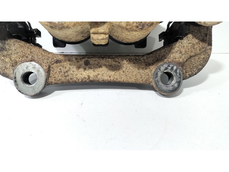 Recambio de pinza freno delantera izquierda para land rover discovery iv (l319) 3.0 sdv6 4x4 referencia OEM IAM LR047905  