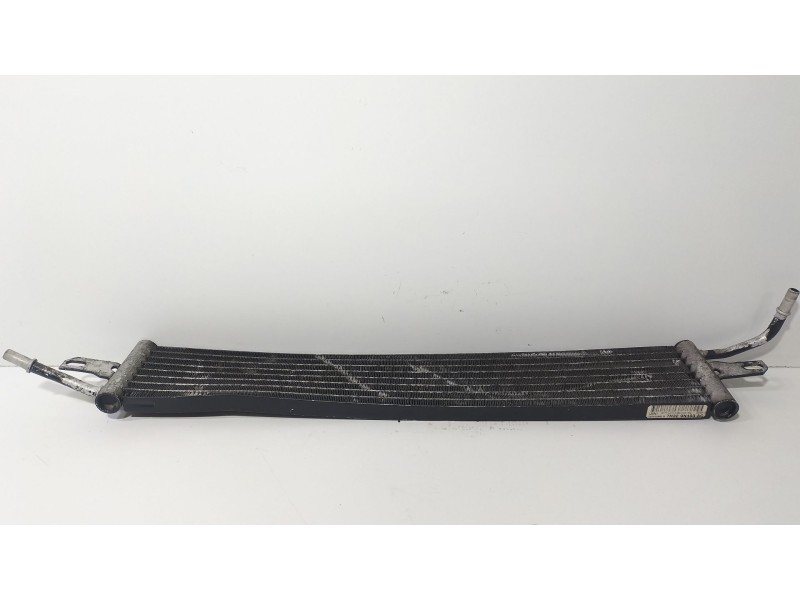Recambio de radiador aceite para land rover discovery iv (l319) 3.0 sdv6 4x4 referencia OEM IAM 7H329N103AC  
