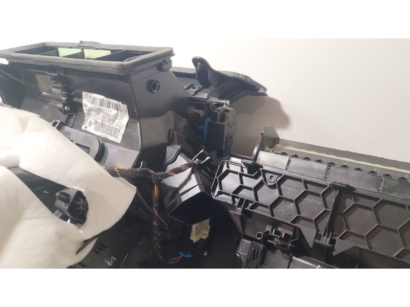 Recambio de mueble de calefaccion para seat leon st (5f8) 1.0 tsi referencia OEM IAM 5Q1816005AD  