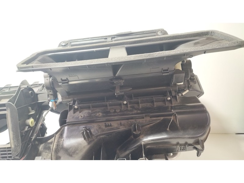 Recambio de mueble de calefaccion para seat leon st (5f8) 1.0 tsi referencia OEM IAM 5Q1816005AD  