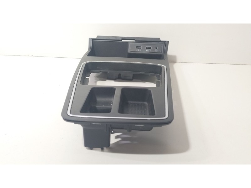 Recambio de moldura para seat leon st (5f8) 1.0 tsi referencia OEM IAM 5F1863283D  