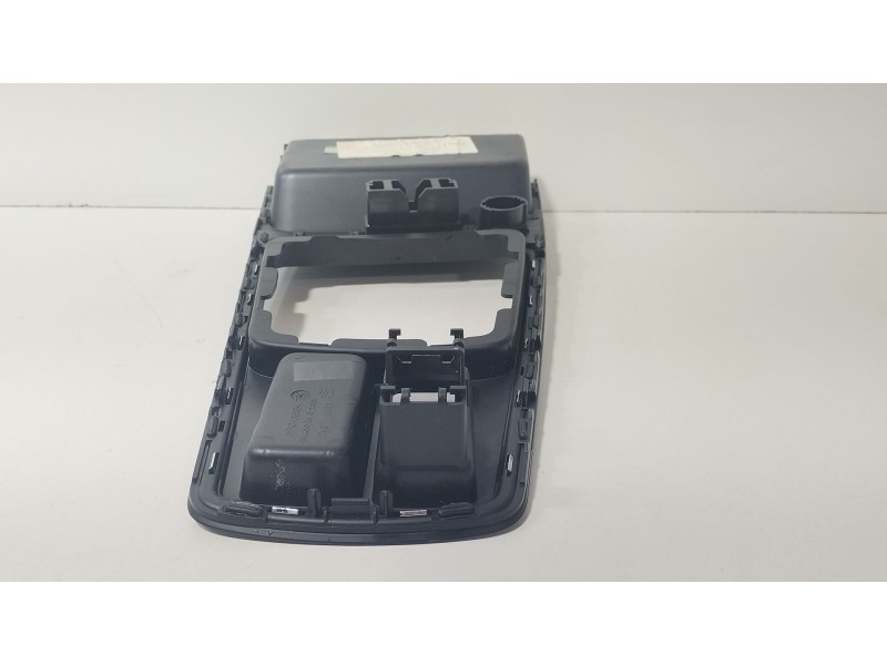 Recambio de moldura para seat leon st (5f8) 1.0 tsi referencia OEM IAM 5F1863283D  
