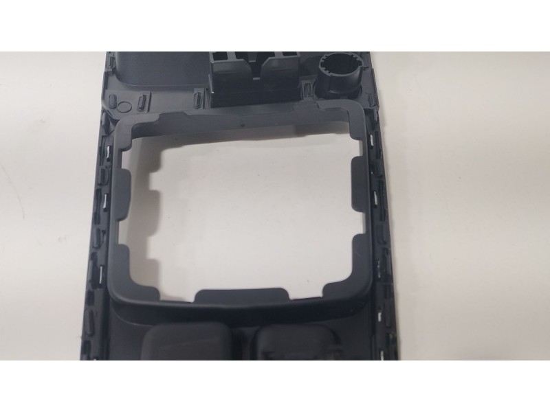 Recambio de moldura para seat leon st (5f8) 1.0 tsi referencia OEM IAM 5F1863283D  