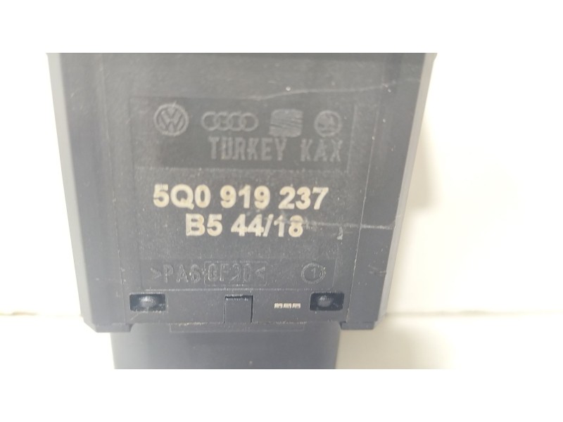 Recambio de interruptor para seat leon st (5f8) 1.0 tsi referencia OEM IAM 5Q0919237  