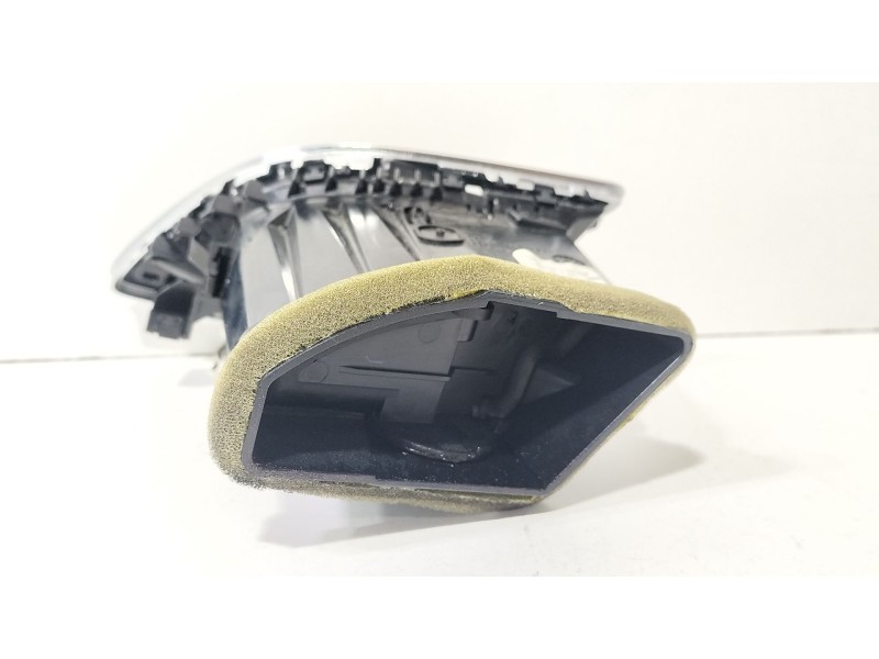 Recambio de rejilla aireadora para seat leon st (5f8) 1.0 tsi referencia OEM IAM 5F1820902  